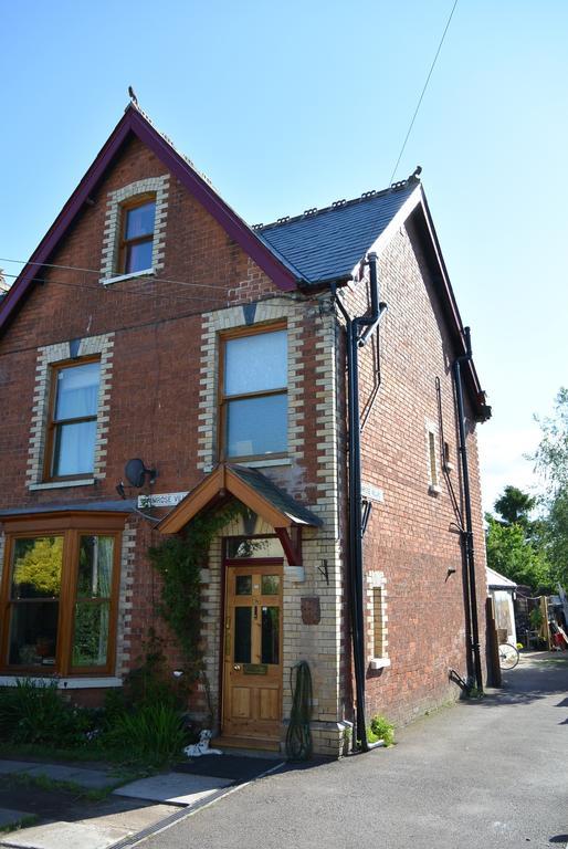 Primrose Villa Self Catering Bnb Монмут Экстерьер фото